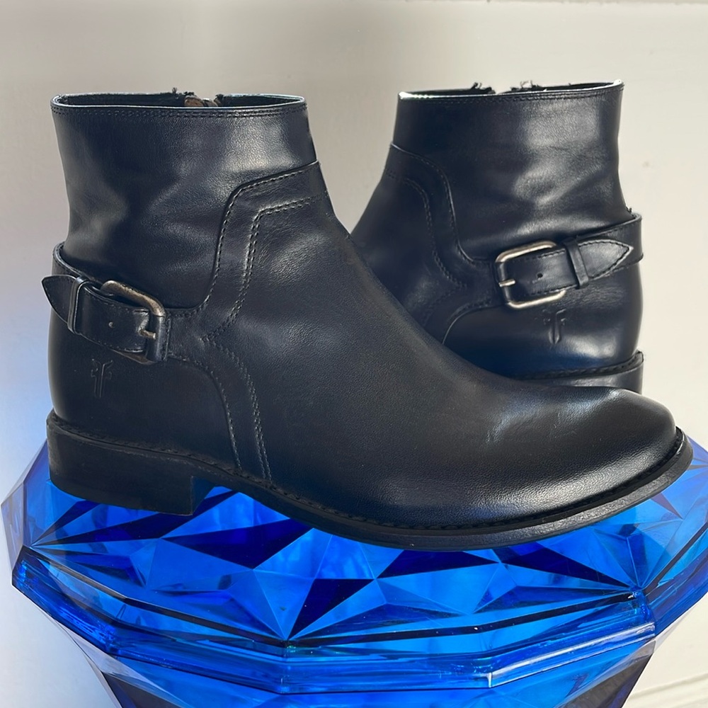 Frye Ankle Boots SHiRLEY Short Shield Booties 6 Black Classic Leather